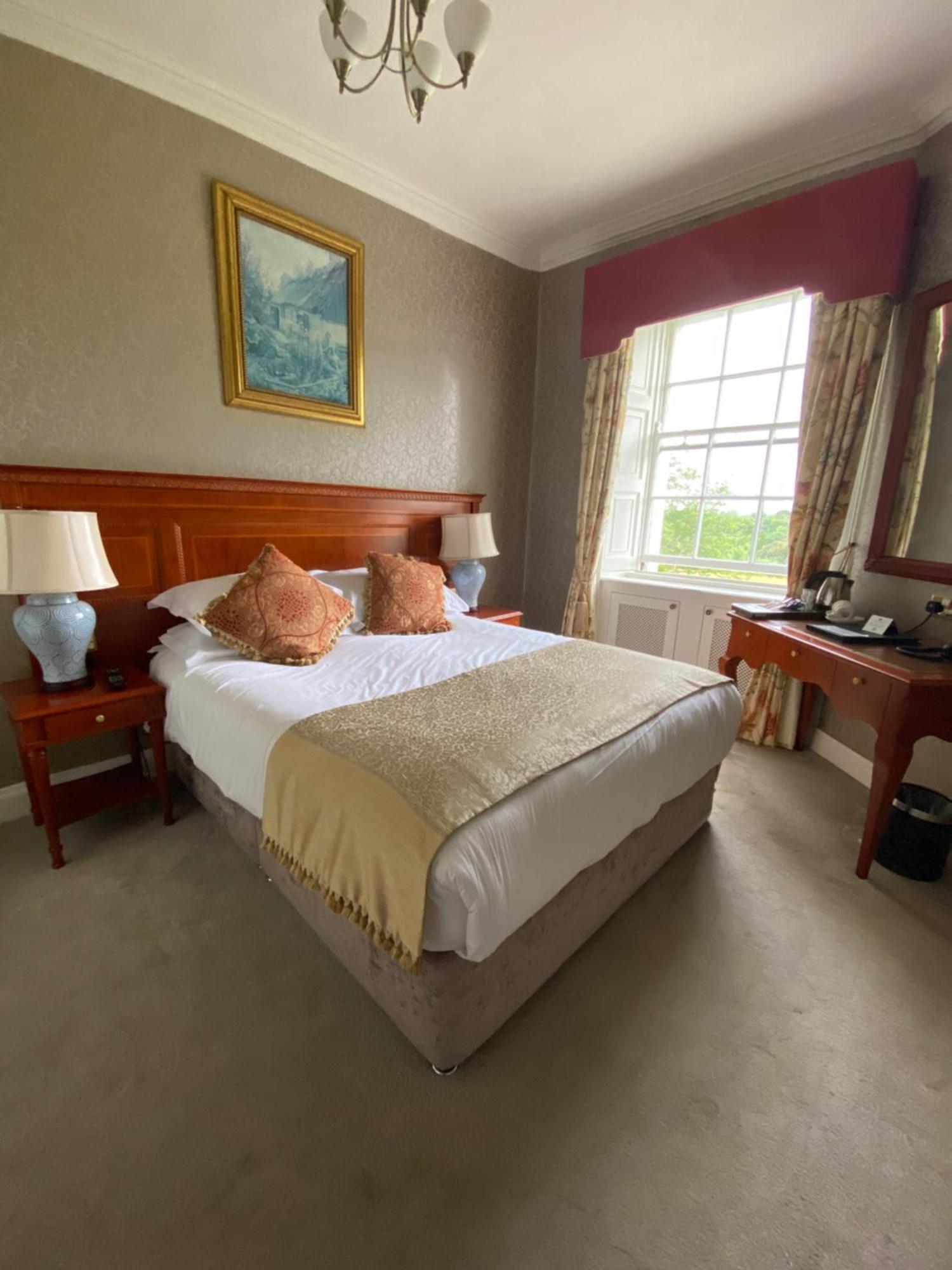 Leixlip Manor Hotel Экстерьер фото